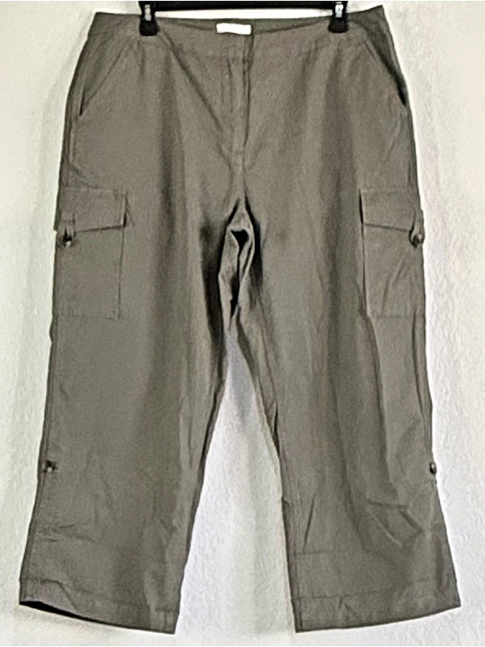 Charter Club Allison Fit Cropped Length Cargo Pants in Green Size 12